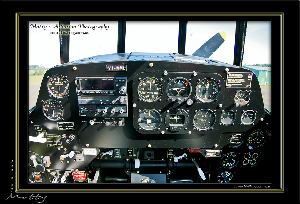 Mottys-Avenger-VH-MML-ITCP-053-2009-04-17_8471-LR-1-001