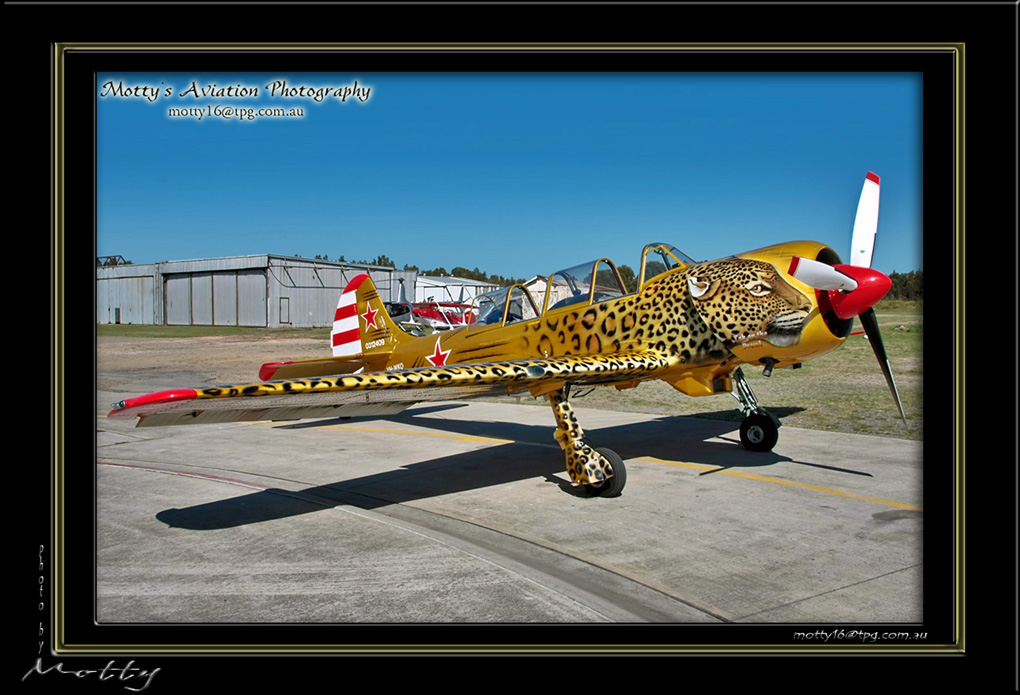 Mottys-YAK-VH-WKO_2008_09_26_4538-LR-1-001