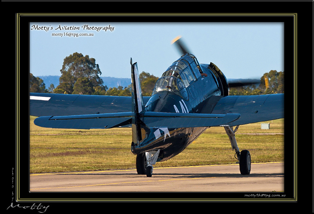 Mottys-Avenger-VH-MML-2008_10_25_245-LR-1-001