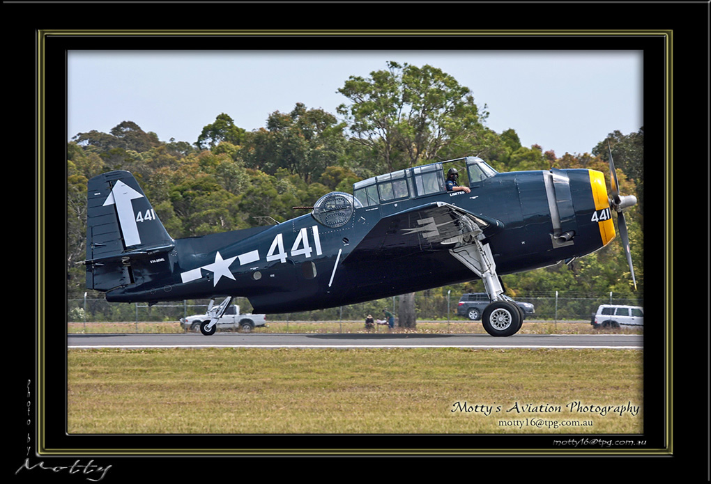Mottys-Avenger-VH-MML-2008_10_26_1142-LR-1-001