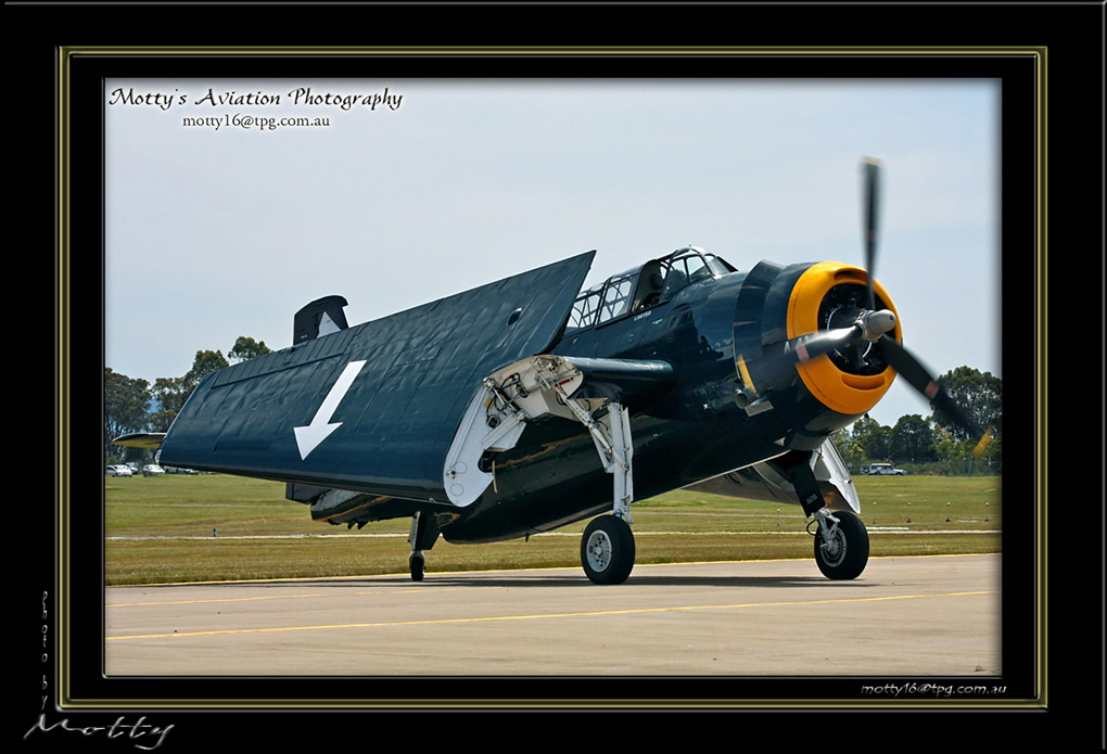 Mottys-Avenger-VH-MML-2008_10_26_1264-LR-1-001