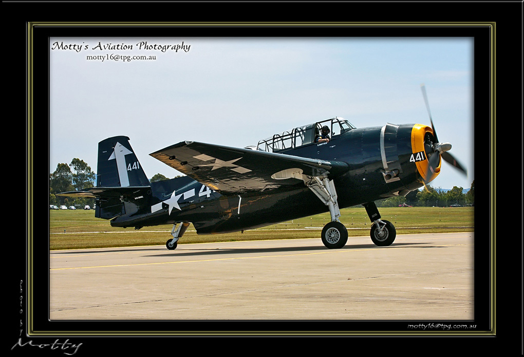 Mottys-Avenger-VH-MML-2008_10_26_1291-LR-1-001