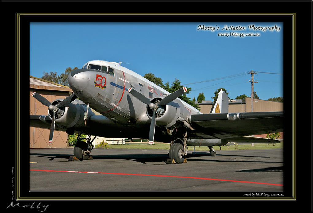 Mottys-Dakota-2008_10_25-6374-LR-1-001