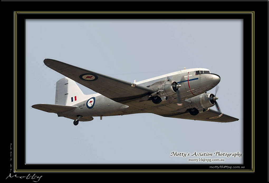 Mottys-Dakota-VH-EAF-2008_10_26_142-LR-1-001