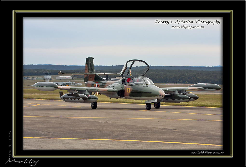 Mottys-Dragonfly-VH-AZD-1-2008_10_26_2213-LR-1