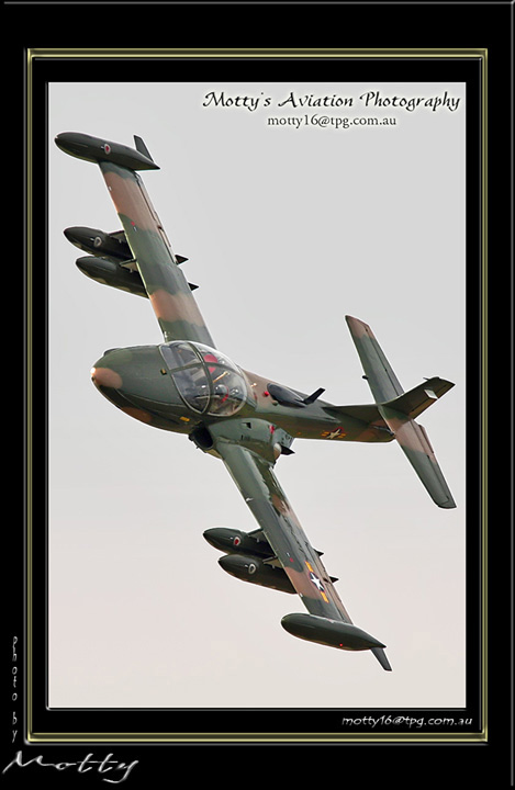 Mottys-Dragonfly-VH-AZD-2008_10_26_2339-LR-1-001