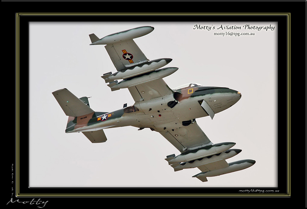 Mottys-Dragonfly-VH-AZD-2008_10_26_2361-LR-1-001